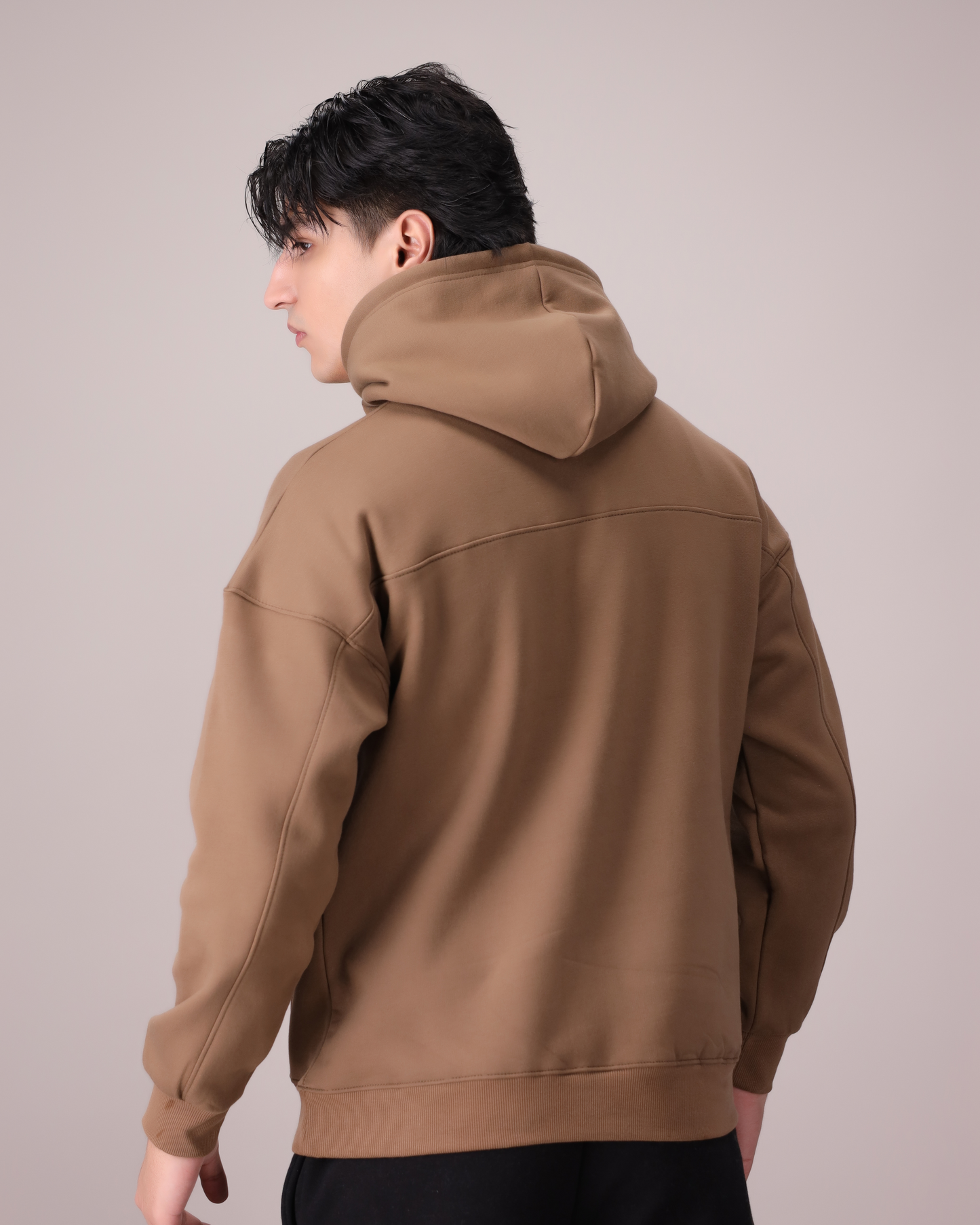 PULLOVER HOODIE