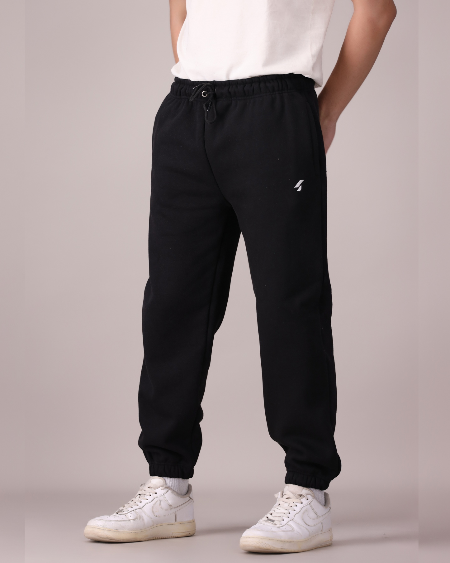JOGGER TROUSER