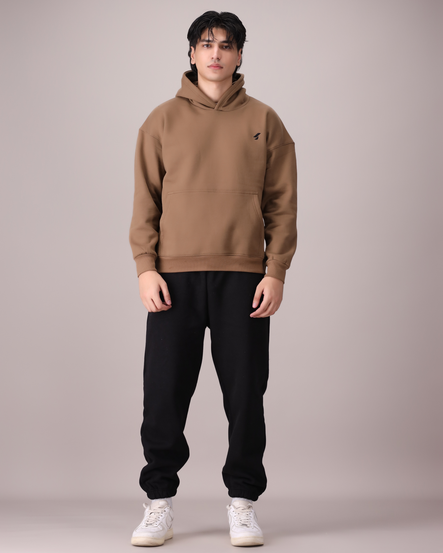 PULLOVER HOODIE
